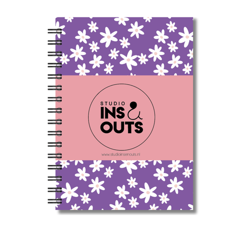 Plakboek A5 Op Maat | Fotoboek Eigen Tekst | Gepersonaliseerd Scrapbook | A5 - 14,9x21cm | Paars Met Witte Bloemetjes