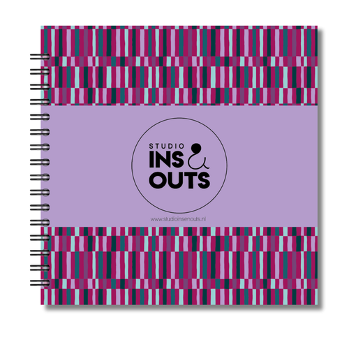 Plakboek Op Maat | Fotoboek Eigen Tekst | Gepersonaliseerd Scrapbook | Vierkant 21x21cm | Paarse Hokjes